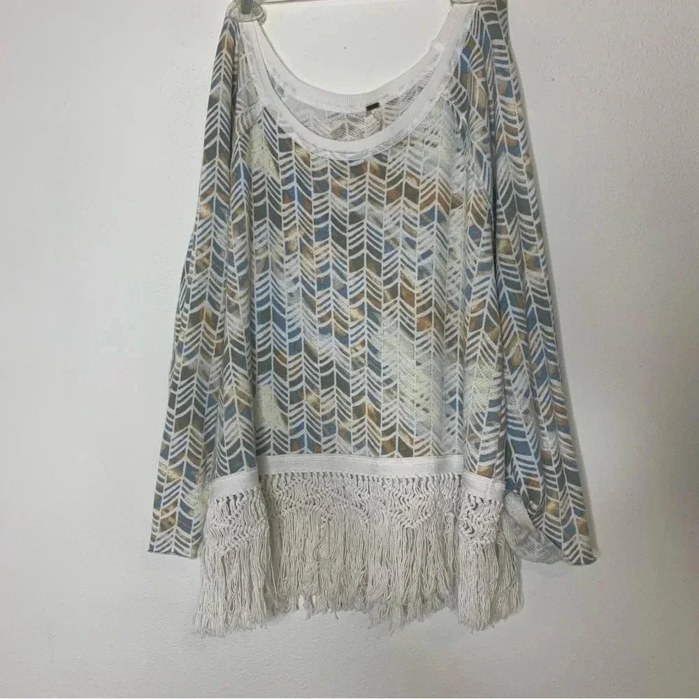 Free people geometric blue yellow white fringe macrame long sleeve top sz Large